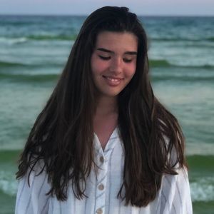 Meet your Posher, Ilona